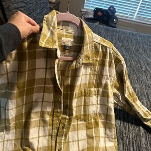 Women’s flannel xs- fits like a medium